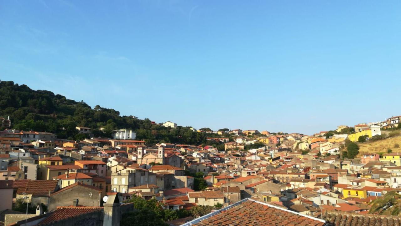 Deiana Bed & Breakfast Santu Lussurgiu Luaran gambar