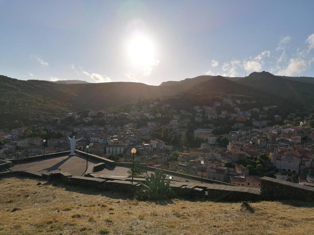 Deiana Bed & Breakfast Santu Lussurgiu Luaran gambar