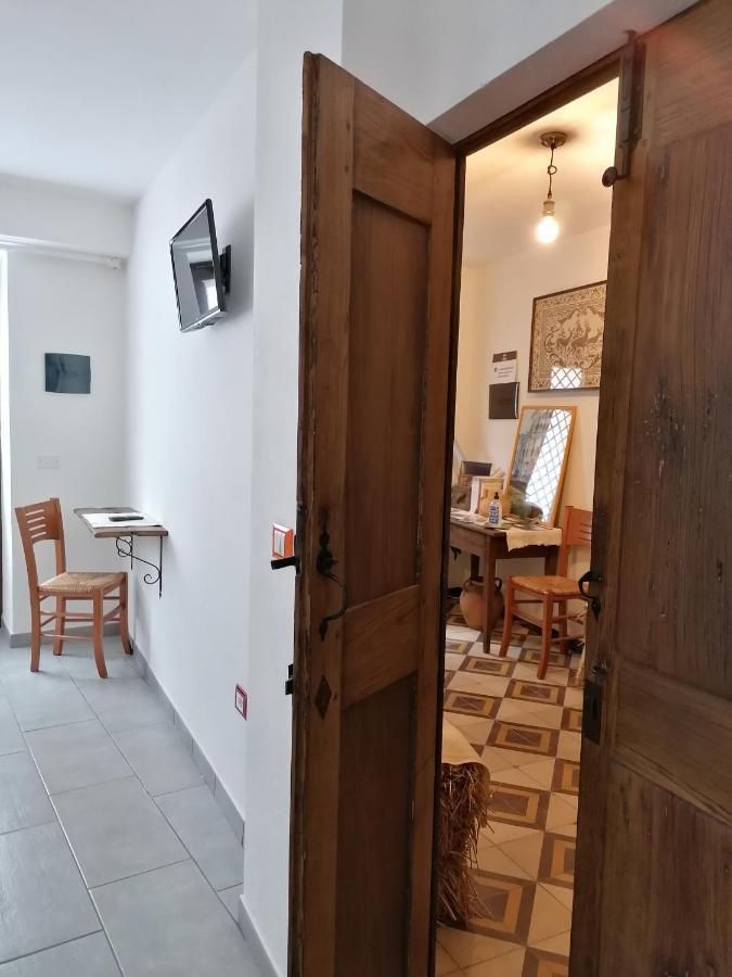 Deiana Bed & Breakfast Santu Lussurgiu Luaran gambar