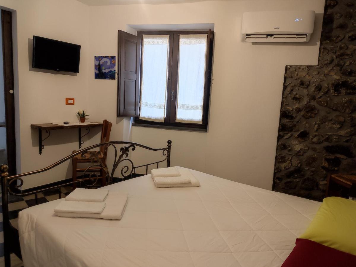 Deiana Bed & Breakfast Santu Lussurgiu Luaran gambar