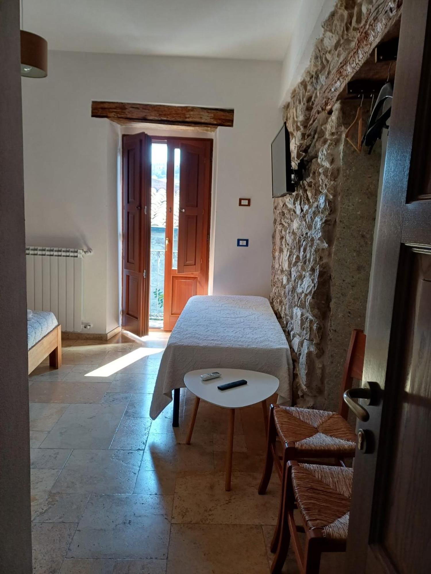 Deiana Bed & Breakfast Santu Lussurgiu Luaran gambar