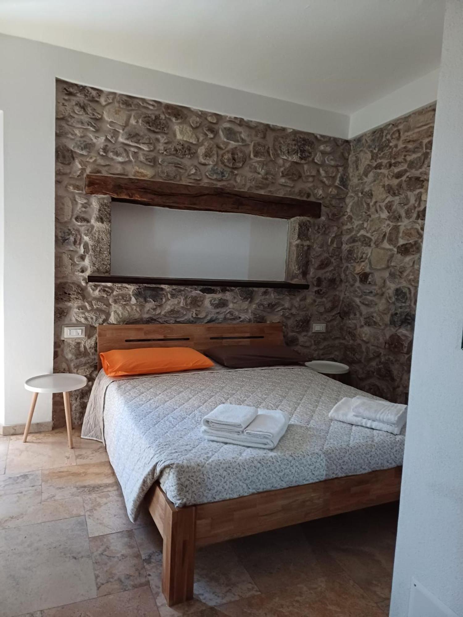 Deiana Bed & Breakfast Santu Lussurgiu Luaran gambar
